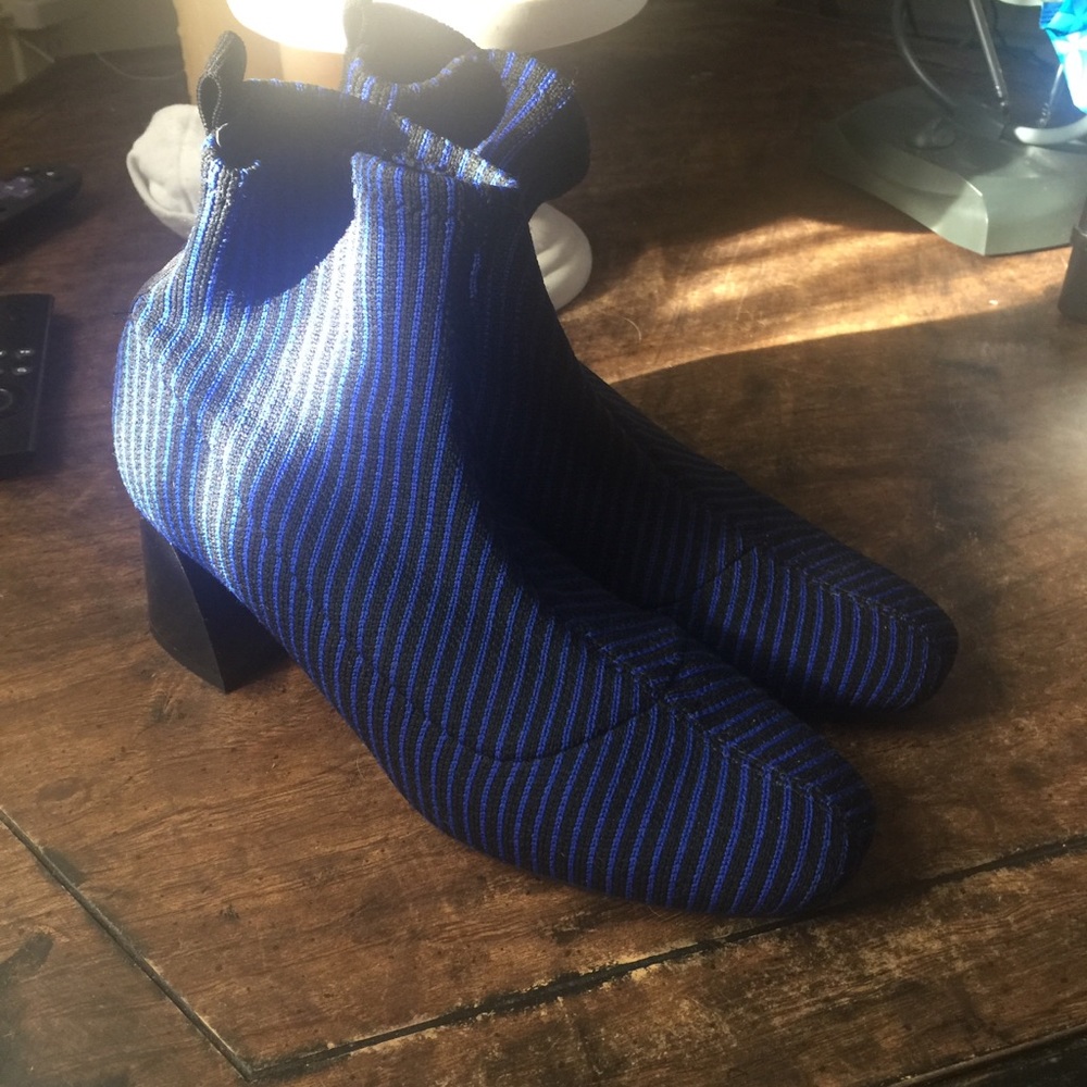 NWNT ZARA KNIT BOOTIES
